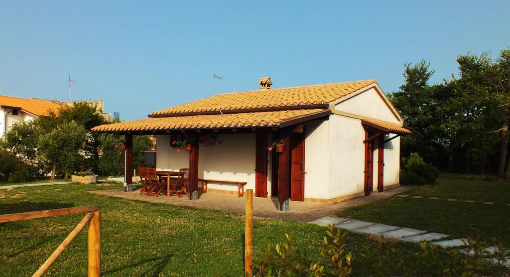 Agriturismo La Casa Della Lavanda - Il Rustico Marina di Montemarciano Exterior foto